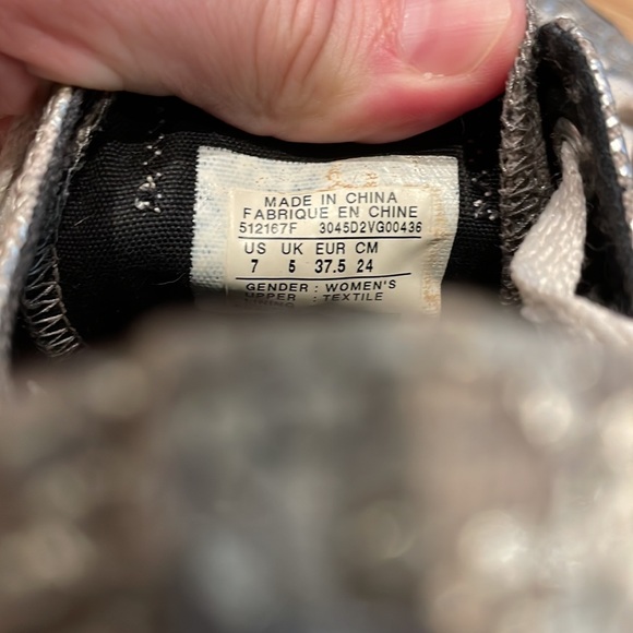 Rare Converse All Star Silver Skull Women’s Size 7 - Picture 11 of 15